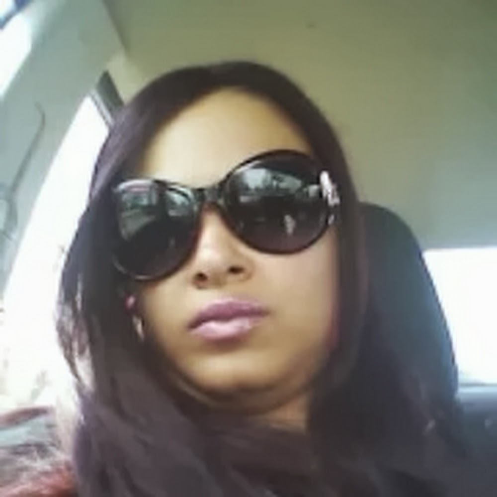 Meet your Posher, Iris